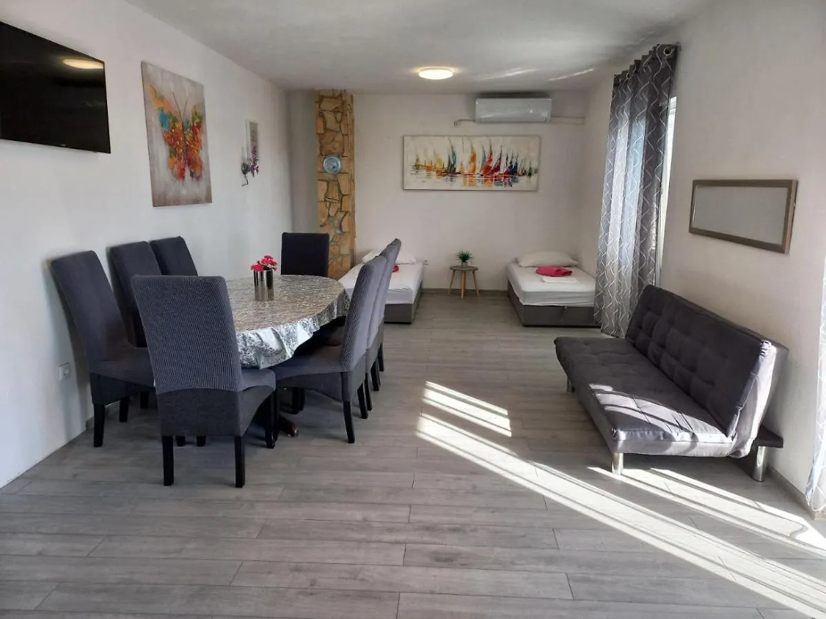 Apartman Marica contacts